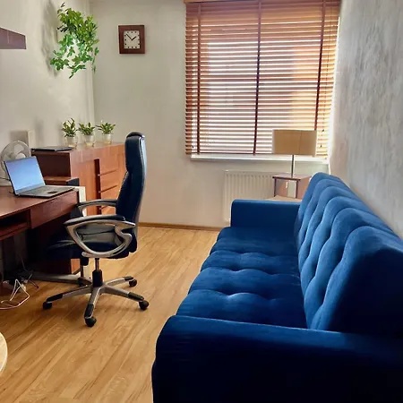 Intelliparts J Apartment