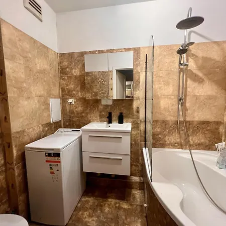 Intelliparts J Apartamento *