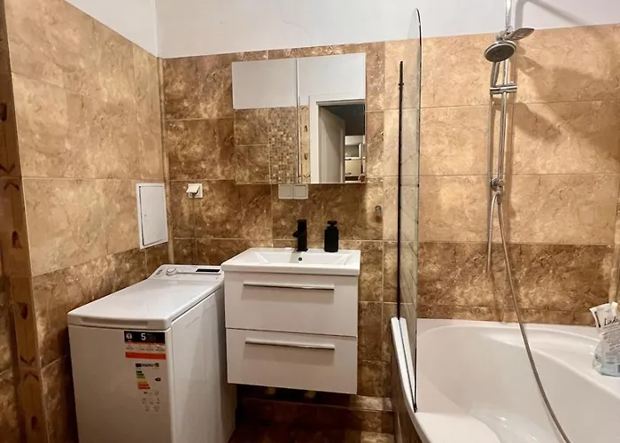 Intelliparts J Апартаменты *